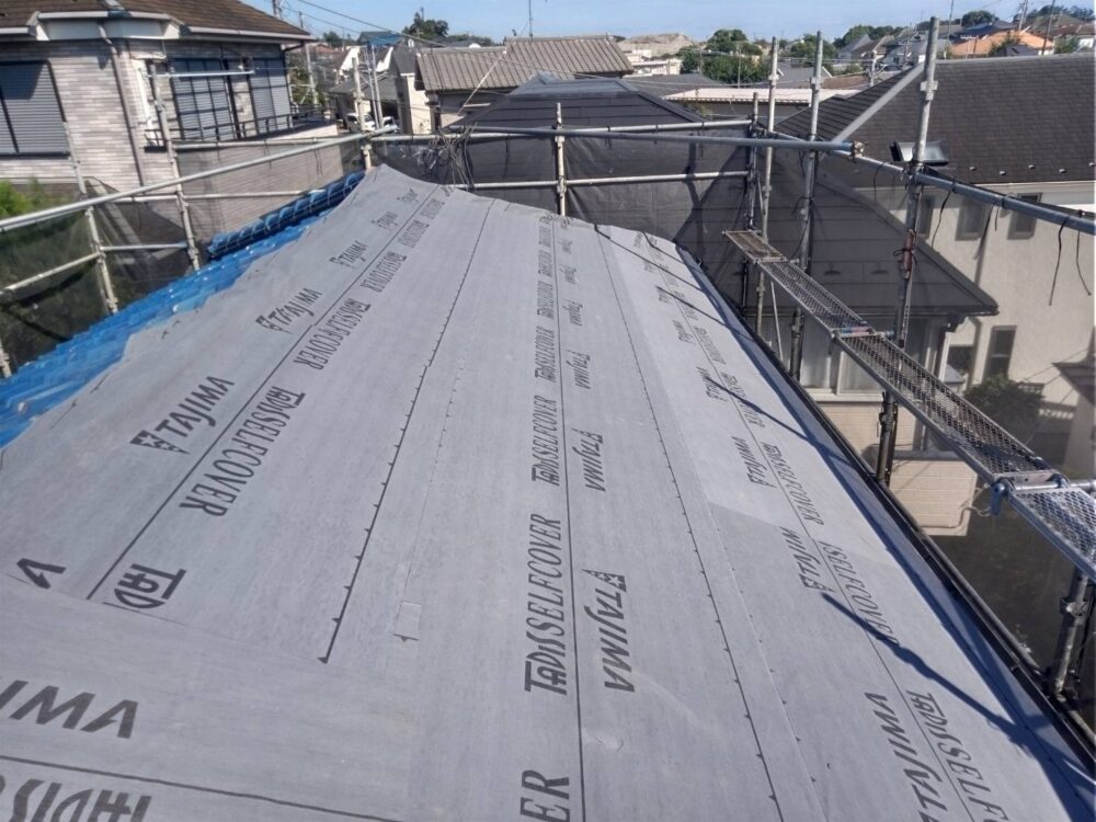 タジマのルーフィングを全面に敷設