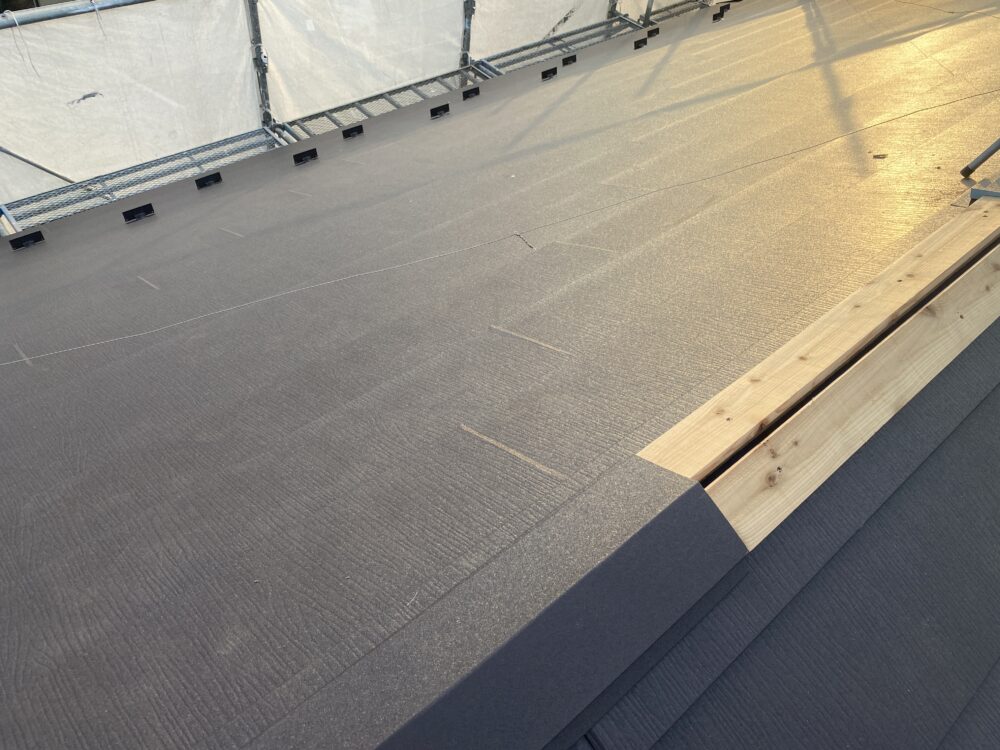 通気層を確保するための重要な工程